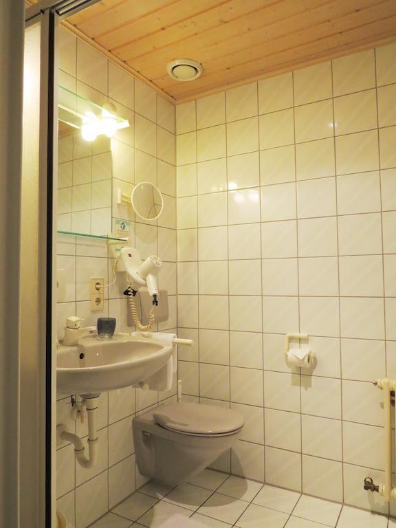 Hotel & Restaurant Die Linde Wangen  الغرفة الصورة